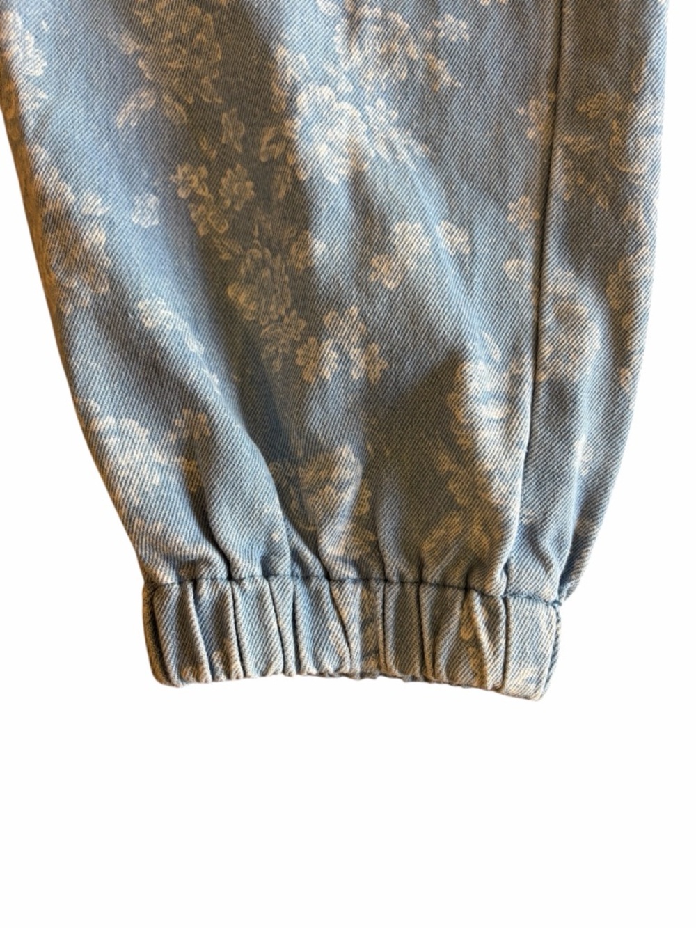 AMPERSAND AVE Light Blue Floral Denim Drawstring Pants - Picture 2 of 8